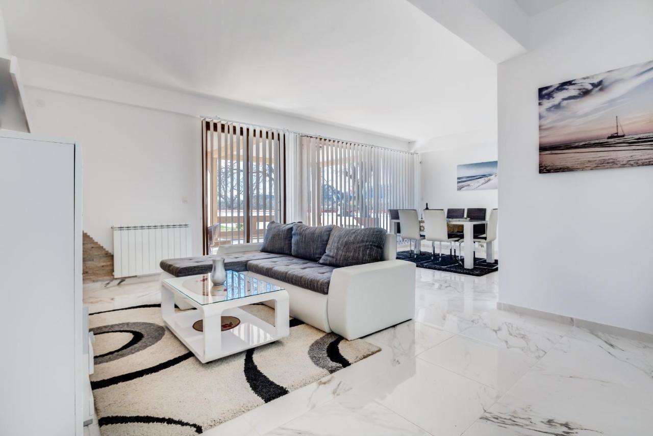 Stars Residence Petrovac Luaran gambar