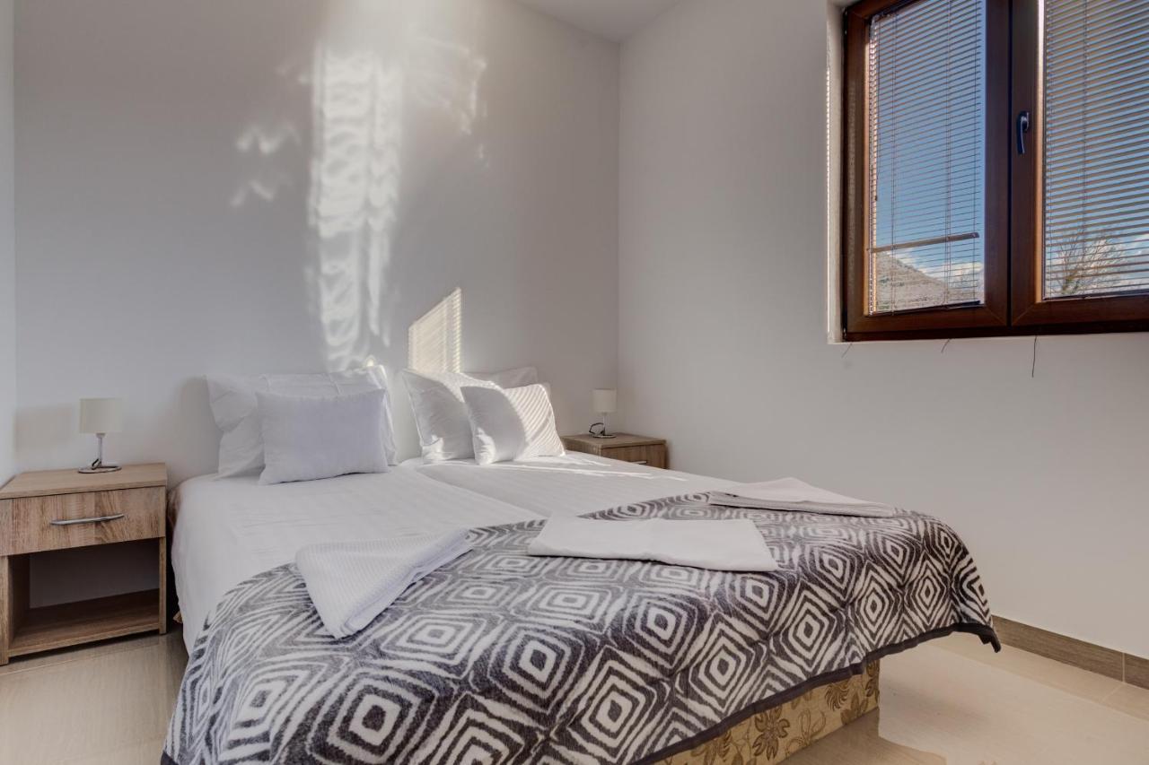 Stars Residence Petrovac Luaran gambar